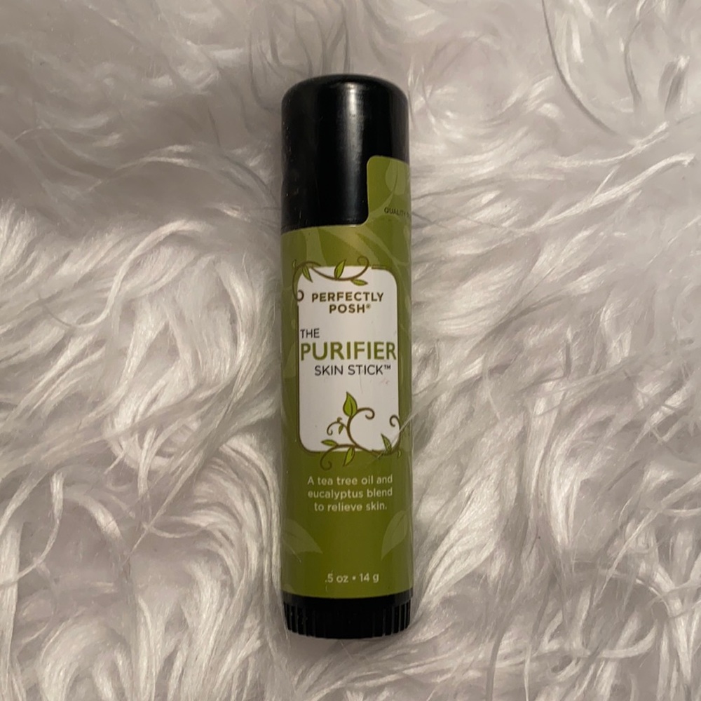 🔴 3/$25     Perfectly Posh The Purifier Skin Stick